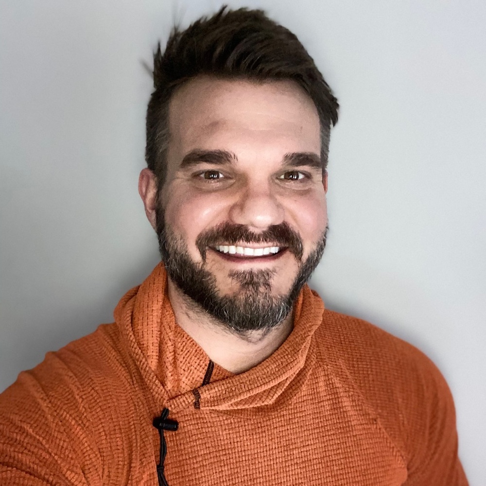 Meet your Posher, Adam